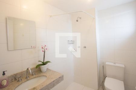 Apartamento à venda com 138m², 4 quartos e 2 vagasBanheiro Suíte 2