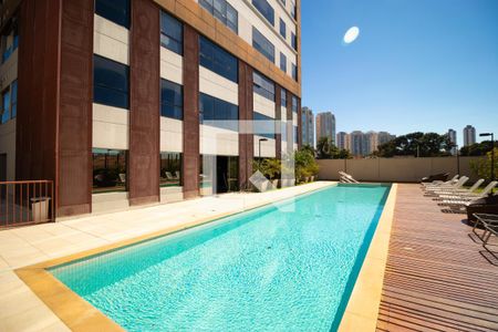 Apartamento à venda com 70m², 1 quarto e 1 vagaÁrea comum - Piscina