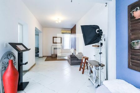 Casa à venda com 536m², 4 quartos e 2 vagasSala 1