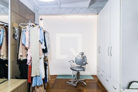 Casa à venda com 536m², 4 quartos e 2 vagasQuarto 1