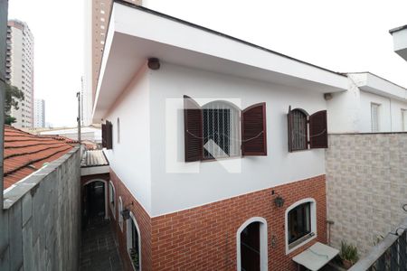 Casa à venda com 219m², 4 quartos e 3 vagasFundo