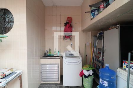 Casa à venda com 219m², 4 quartos e 3 vagasÁrea de Serviço