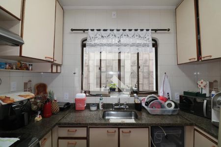 Casa à venda com 219m², 4 quartos e 3 vagasCozinha