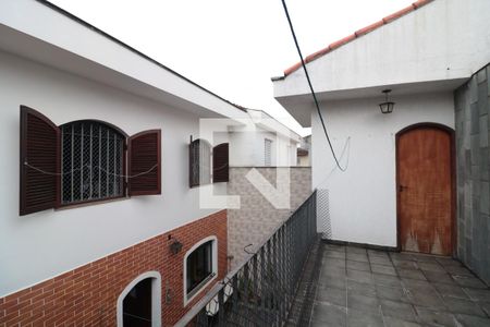 Casa à venda com 219m², 4 quartos e 3 vagasFundo