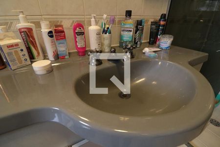 Casa à venda com 219m², 4 quartos e 3 vagasBanheiro da Suíte