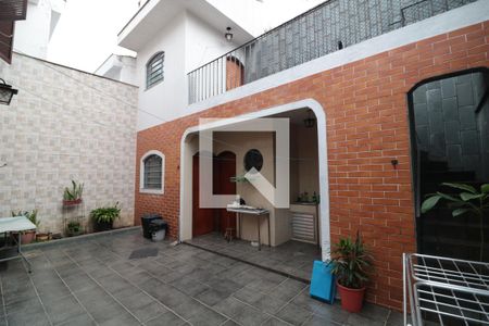 Casa à venda com 219m², 4 quartos e 3 vagasQuintal