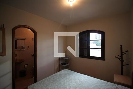 Casa à venda com 342m², 5 quartos e 4 vagasQuarto 2 - Suíte