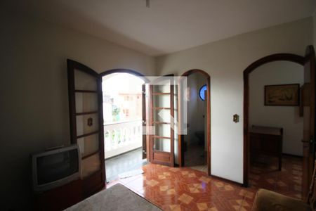 Casa à venda com 342m², 5 quartos e 4 vagasQuarto 3 - Suíte