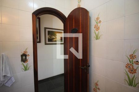 Casa à venda com 342m², 5 quartos e 4 vagasLavabo