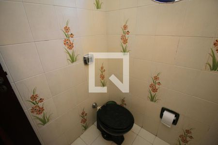 Casa à venda com 342m², 5 quartos e 4 vagasLavabo