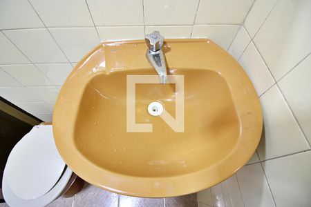 Apartamento à venda com 73m², 2 quartos e 1 vagaBanheiro Social