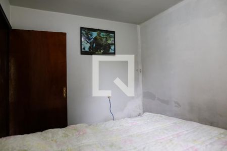 Casa à venda com 318m², 6 quartos e 4 vagas Casa à venda com 318m², 6 quartos e 4 vagasQuarto 5