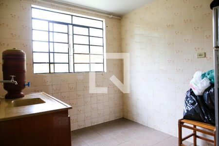 Casa à venda com 318m², 6 quartos e 4 vagas Casa à venda com 318m², 6 quartos e 4 vagasCozinha 2