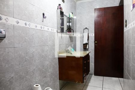 Casa à venda com 318m², 6 quartos e 4 vagas Casa à venda com 318m², 6 quartos e 4 vagasBanheiro Social 3