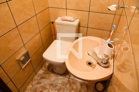 Casa à venda com 318m², 6 quartos e 4 vagas Casa à venda com 318m², 6 quartos e 4 vagasBanheiro da Suite 2