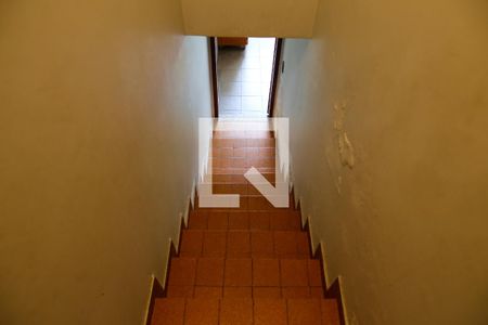 Casa à venda com 318m², 6 quartos e 4 vagas Casa à venda com 318m², 6 quartos e 4 vagasAcesso a Cozinha 2