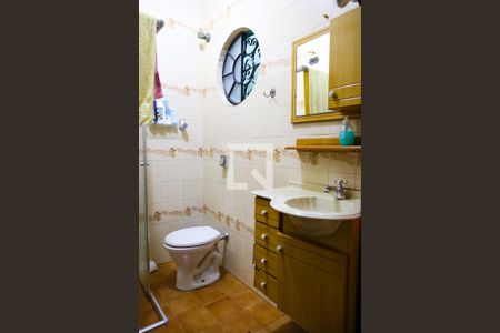 Casa à venda com 318m², 6 quartos e 4 vagas Casa à venda com 318m², 6 quartos e 4 vagasBanheiro Social 1