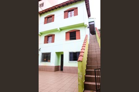 Casa à venda com 318m², 6 quartos e 4 vagas Casa à venda com 318m², 6 quartos e 4 vagasQuintal e Churrasqueira