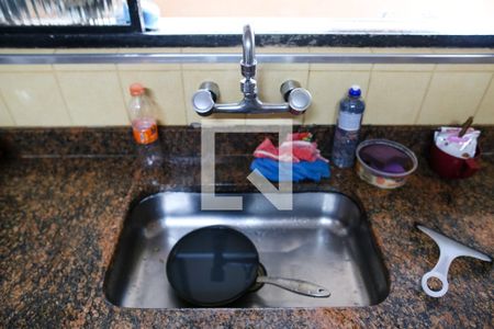 Casa à venda com 318m², 6 quartos e 4 vagas Casa à venda com 318m², 6 quartos e 4 vagasCozinha