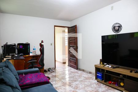 Casa à venda com 318m², 6 quartos e 4 vagas Casa à venda com 318m², 6 quartos e 4 vagasSuite 2