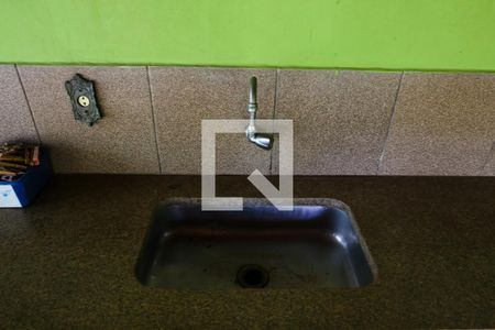 Casa à venda com 318m², 6 quartos e 4 vagas Casa à venda com 318m², 6 quartos e 4 vagasQuintal e Churrasqueira