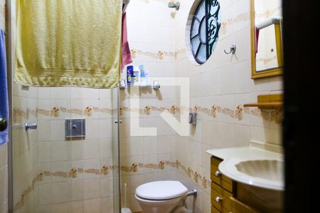 Casa à venda com 318m², 6 quartos e 4 vagas Casa à venda com 318m², 6 quartos e 4 vagasBanheiro Social 1