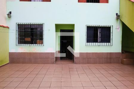 Casa à venda com 318m², 6 quartos e 4 vagas Casa à venda com 318m², 6 quartos e 4 vagasQuintal e Churrasqueira