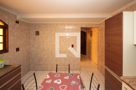 Casa à venda com 300m², 5 quartos e 2 vagas Casa à venda com 300m², 5 quartos e 2 vagasCozinha