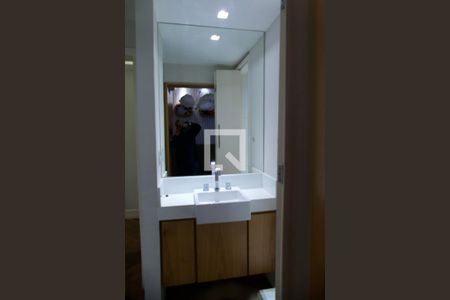 Apartamento à venda com 200m², 4 quartos e 2 vagasSuíte 1 banheiro 