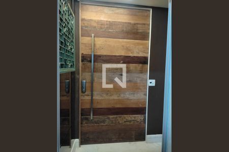 Apartamento à venda com 200m², 4 quartos e 2 vagasCorredor externo 