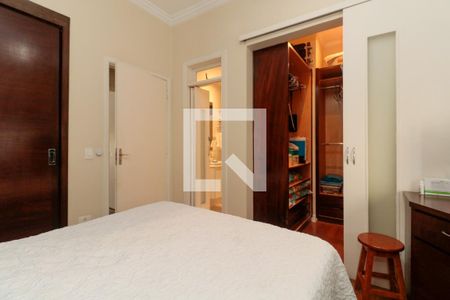 Apartamento à venda com 130m², 3 quartos e 1 vaga Apartamento à venda com 130m², 3 quartos e 1 vagaSuíte