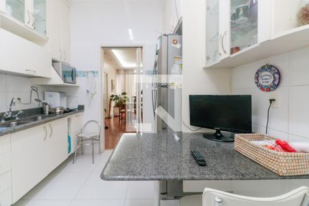 Apartamento à venda com 130m², 3 quartos e 1 vaga Apartamento à venda com 130m², 3 quartos e 1 vagaCozinha