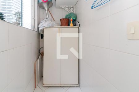 Apartamento à venda com 130m², 3 quartos e 1 vaga Apartamento à venda com 130m², 3 quartos e 1 vagaÁrea de serviço