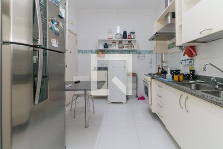 Apartamento à venda com 130m², 3 quartos e 1 vaga Apartamento à venda com 130m², 3 quartos e 1 vagaCozinha