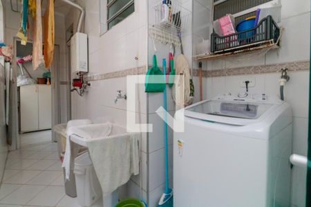 Apartamento à venda com 130m², 3 quartos e 1 vaga Apartamento à venda com 130m², 3 quartos e 1 vagaÁrea de serviço