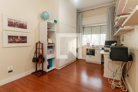 Apartamento à venda com 130m², 3 quartos e 1 vaga Apartamento à venda com 130m², 3 quartos e 1 vagaQuarto 2