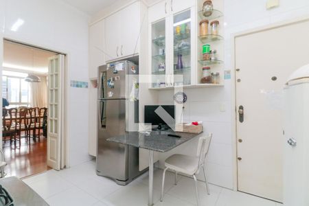 Apartamento à venda com 130m², 3 quartos e 1 vaga Apartamento à venda com 130m², 3 quartos e 1 vagaCozinha