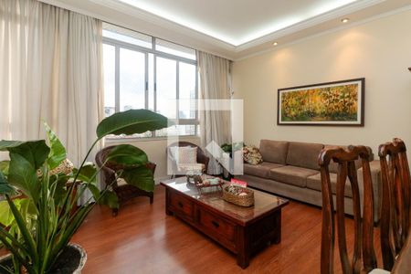 Apartamento à venda com 130m², 3 quartos e 1 vaga