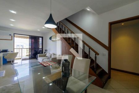 Sala de apartamento à venda com 2 quartos, 153m² em Barra da Tijuca, Rio de Janeiro