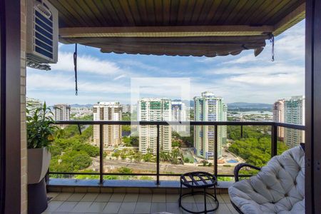 Varanda de apartamento à venda com 2 quartos, 153m² em Barra da Tijuca, Rio de Janeiro