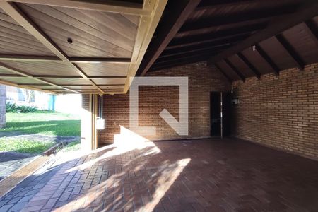 Casa à venda com 500m², 4 quartos e 4 vagas Casa à venda com 500m², 4 quartos e 4 vagasGaragem