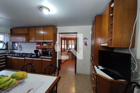 Casa à venda com 350m², 4 quartos e 2 vagasCozinha