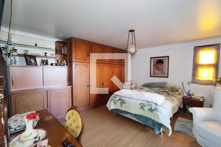 Casa à venda com 350m², 4 quartos e 2 vagasQuarto 4 - Suíte