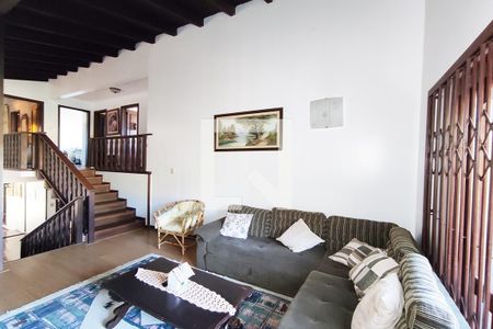 Casa à venda com 350m², 4 quartos e 2 vagasSala de TV