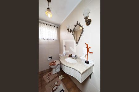 Casa à venda com 350m², 4 quartos e 2 vagasLavabo