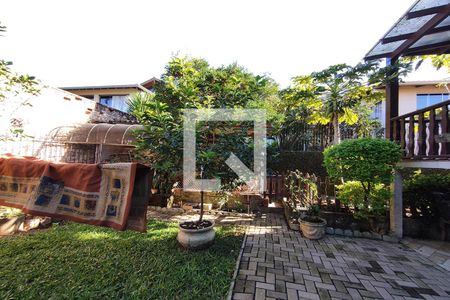 Casa à venda com 350m², 4 quartos e 2 vagasQuintal