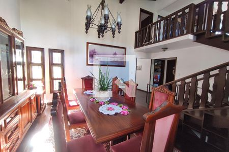 Casa à venda com 350m², 4 quartos e 2 vagasSala de Jantar