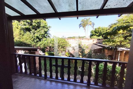 Casa à venda com 350m², 4 quartos e 2 vagasSacada da Sala de TV