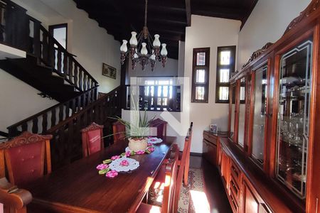 Casa à venda com 350m², 4 quartos e 2 vagasSala de Jantar