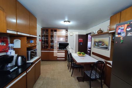 Casa à venda com 350m², 4 quartos e 2 vagasCozinha